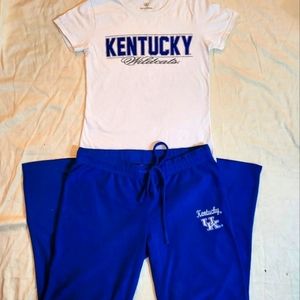 Women's "KENTUCKY WILDCATS" Tee & Sweats Set! -Small